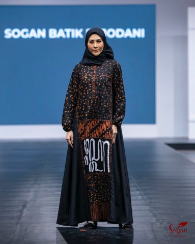 NOESA DRESS 02