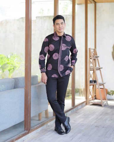 TAAT KEMEJA L.PANJANG