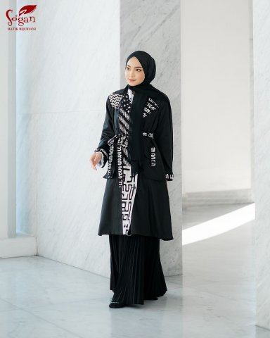 SYAFIA BATIK COAT