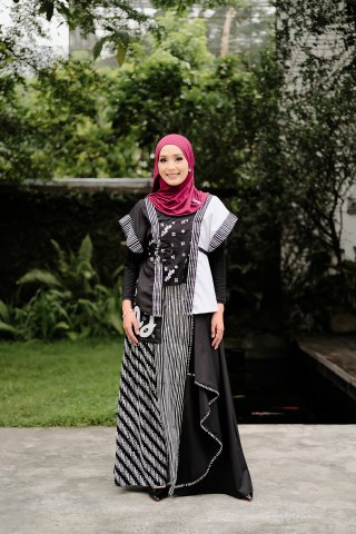 Kuca Set Hitam All Size (LD 110)