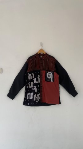 CONDRO KIRONO KEMEJA LENGAN PANJANG